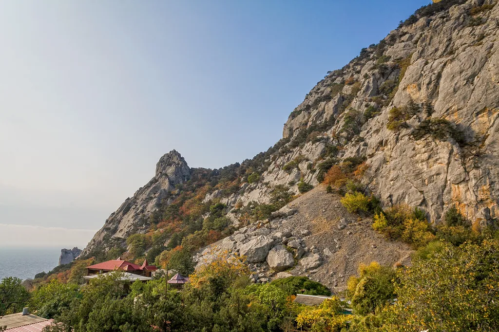 Уютная студия с шикарным видом на море у горы Кошка