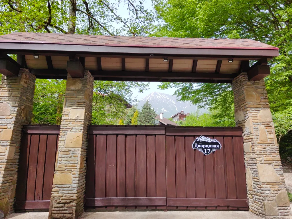 Коттедж Дом с баней и бассейном и видом на горы — Красная Поляна