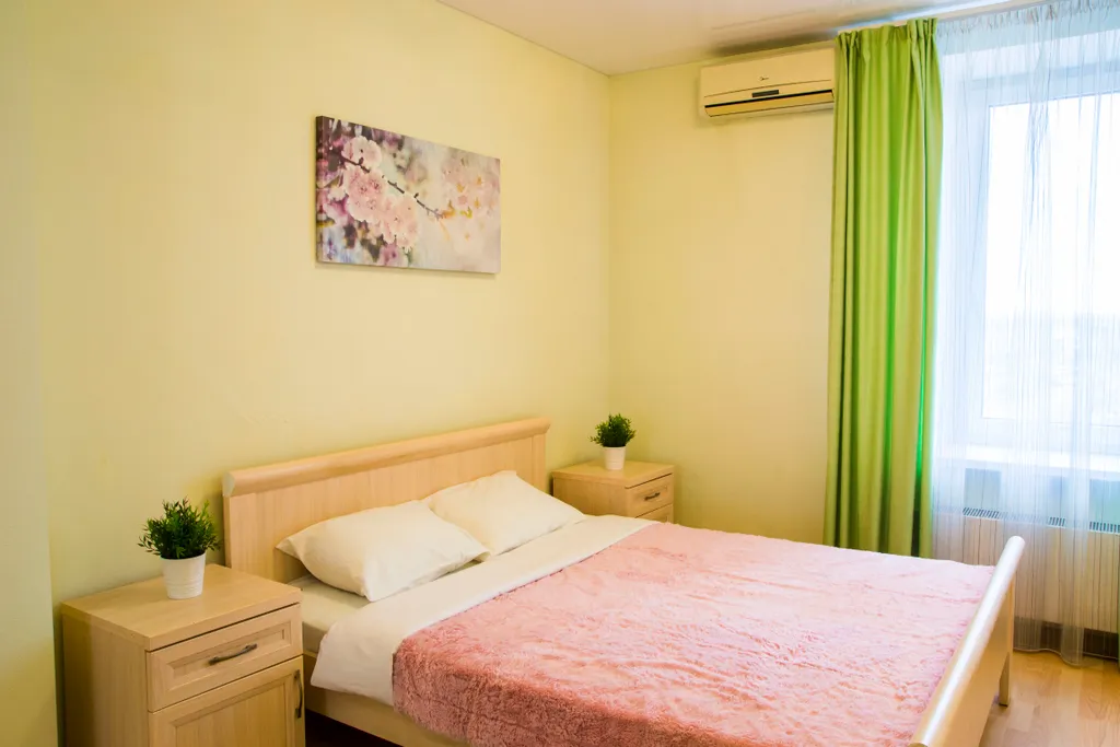 Из окна город как на ладони