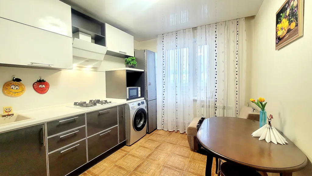 У Дворца Спорта Юбилейный