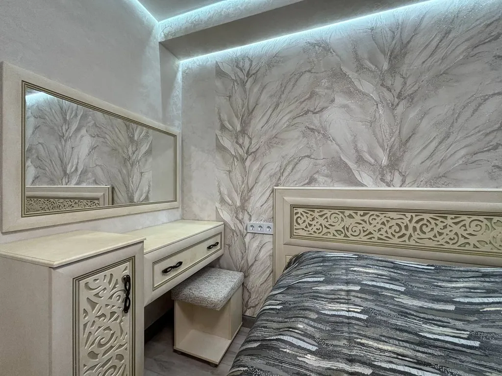 Просторная, чистая двушка с кухней-столовой в историческом центре