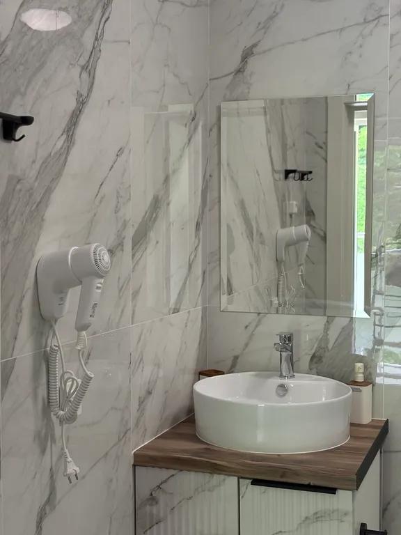 Просторный двухкомнатный номер