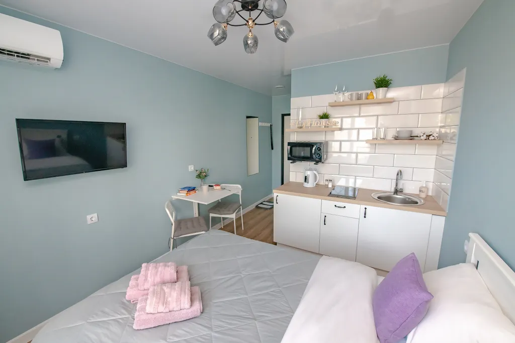 Уютная студия с ремонтом и видом на бухту Золотой рог