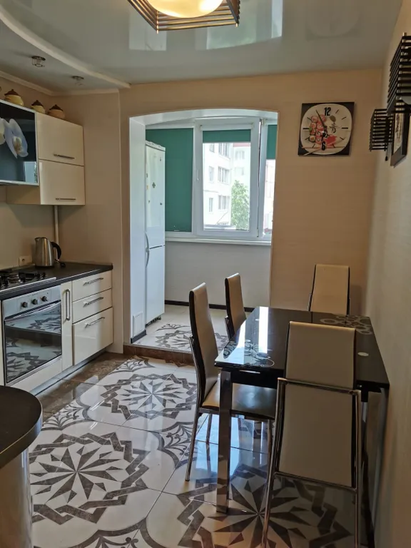 3-комнатная просторная с кондиционером