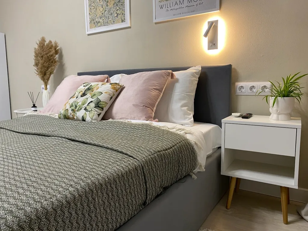 Квартира Красивая, новая, уютная студия недалеко от моря — аренда посуточно в Новороссийск