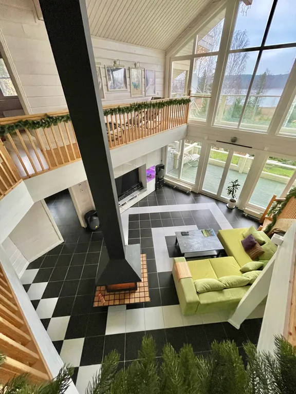 Коттедж Успех с 5 спальнями, сауной и камином