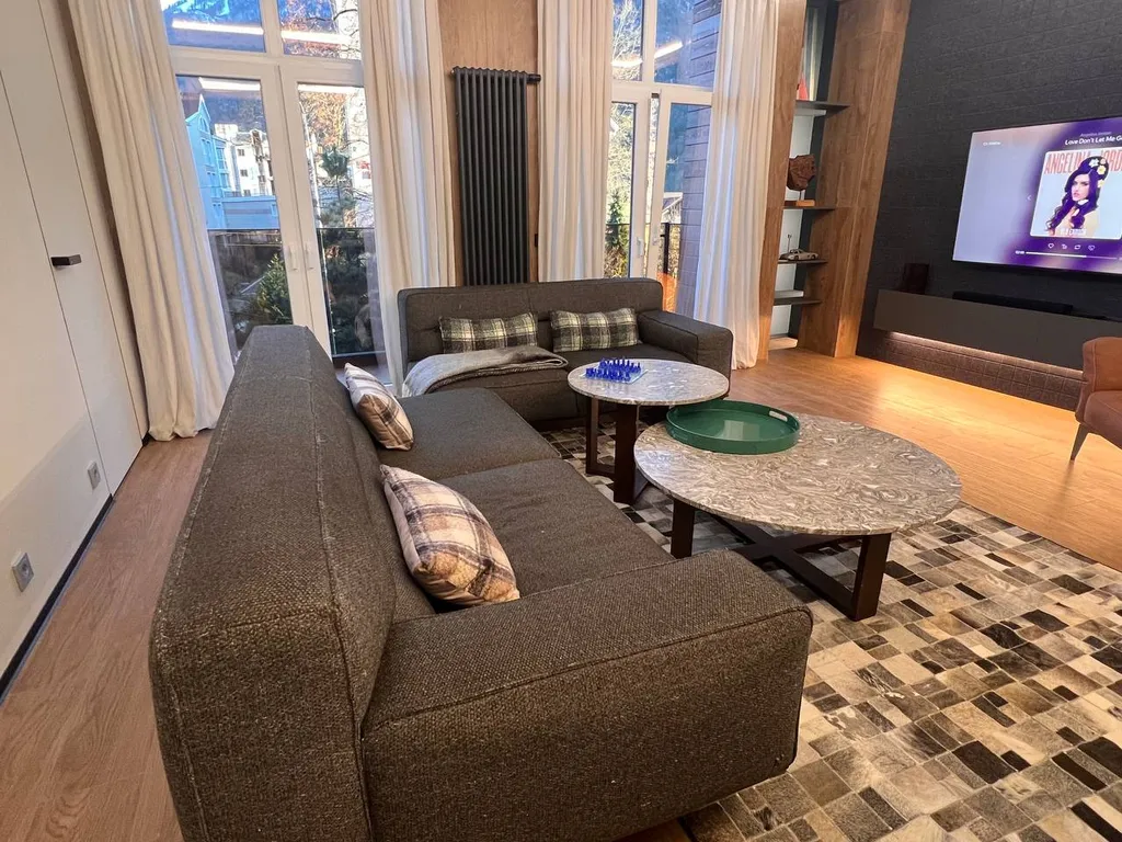 Новая квартира премиум-класса для семьи в центре Красной поляны