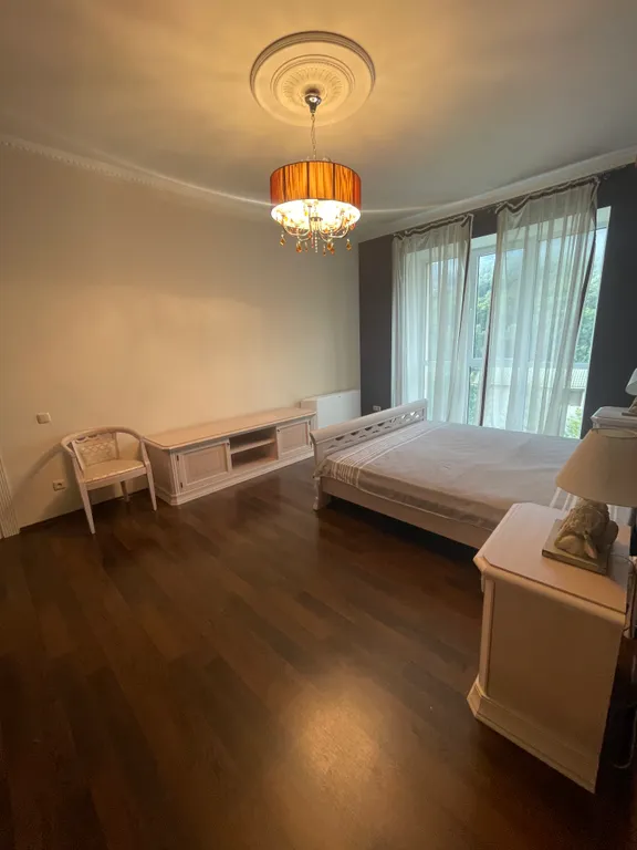 Апарт в Ласпи с террасой, 3 спальни, кухня, у самого моря, для 4-5 человек