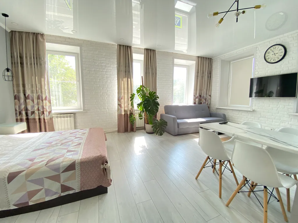 Красивая атмосферная студия