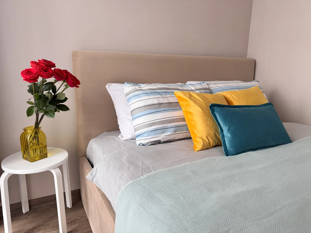 Квартира Современная студия в Новокомарово — Тюмень