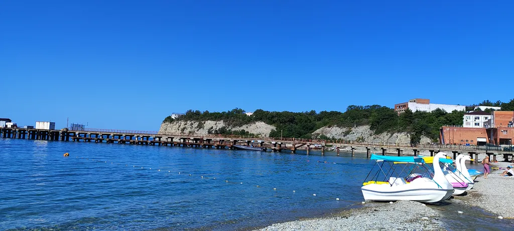 Коттедж Часть дома со своим двором и беседкой — Геленджик