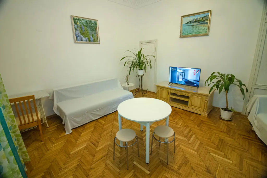 Благоустроенная квартира в историческом центре Ялты — аренда посуточно в Ялта