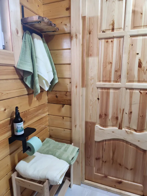 Коттедж у реки