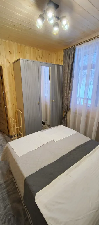 Коттедж с видом на горы (3 спальни)