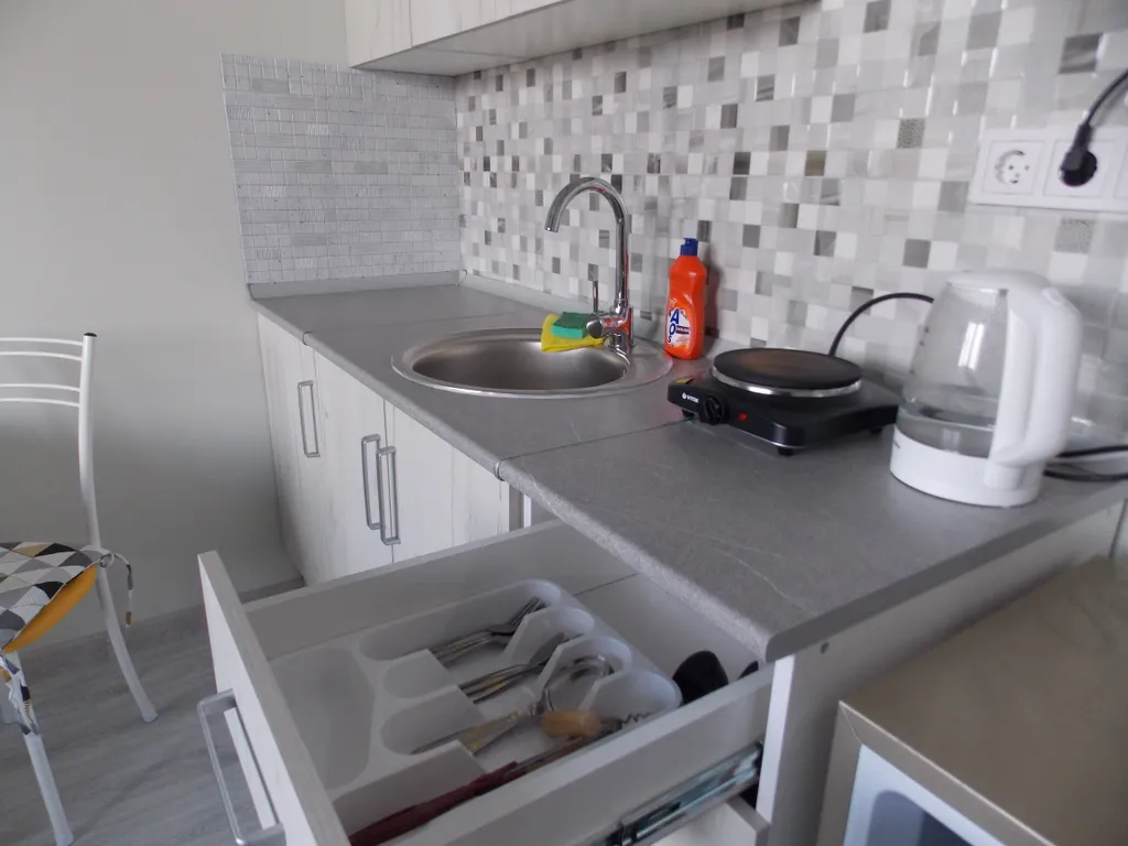 Уютная квартира-студия, недалеко от центра города и набережной