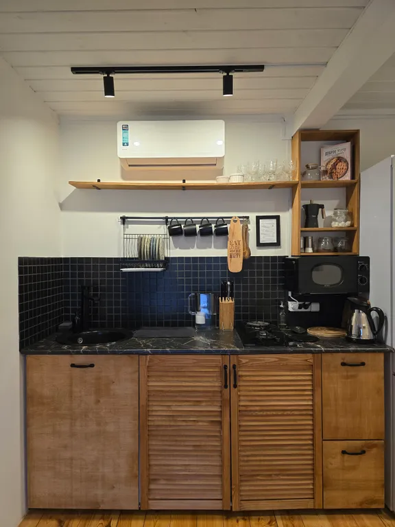 Домик в сосновом лесу