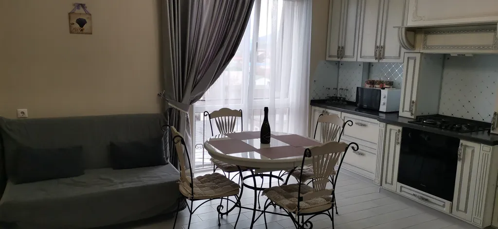 Уютная 2-комнатная квартира — аренда посуточно в Кабардинка