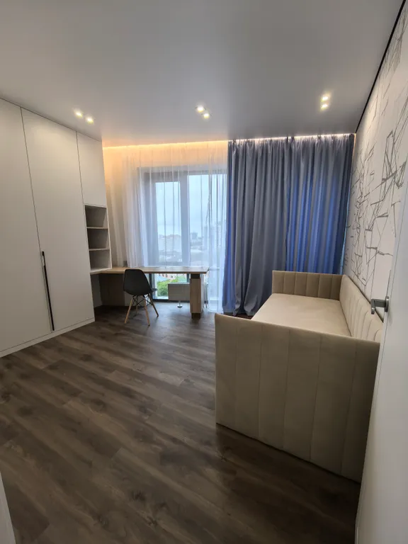 Выдающуюся квартира с дизайнерским ремонтом в центре города