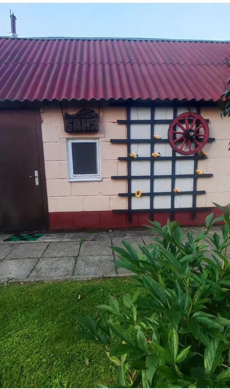 Агроусадьба с баней, на реке Птичь под Минском, с прудом