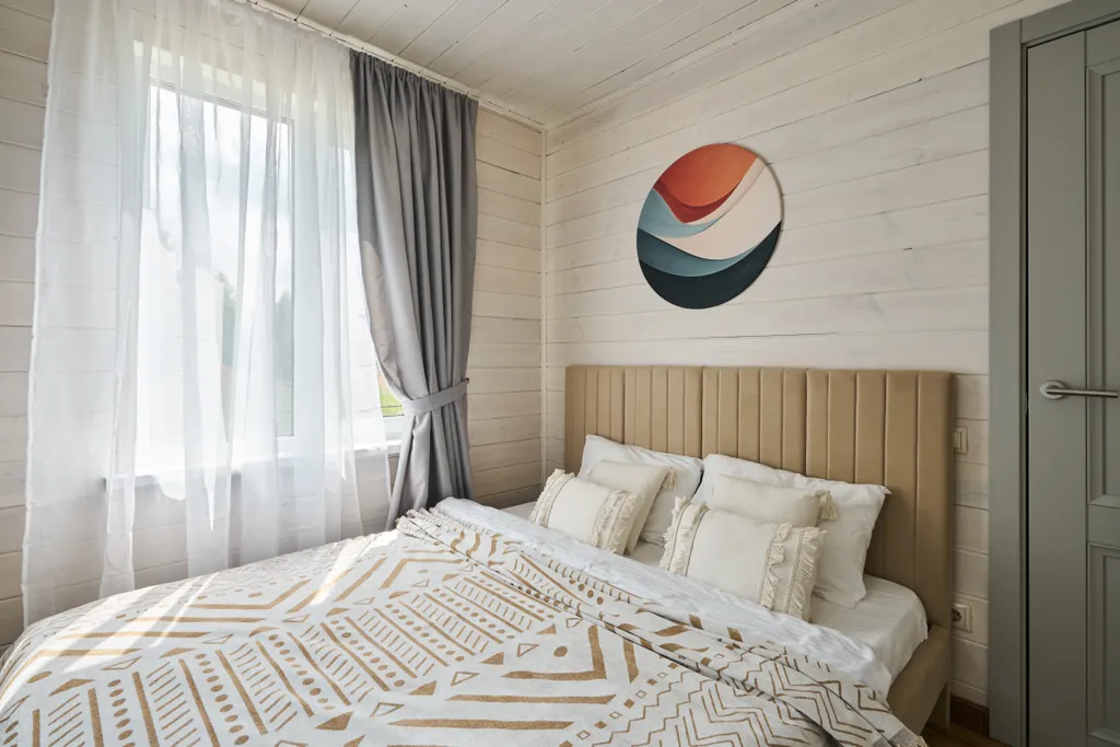 Коттедж в окружении леса с джакузи и сауной