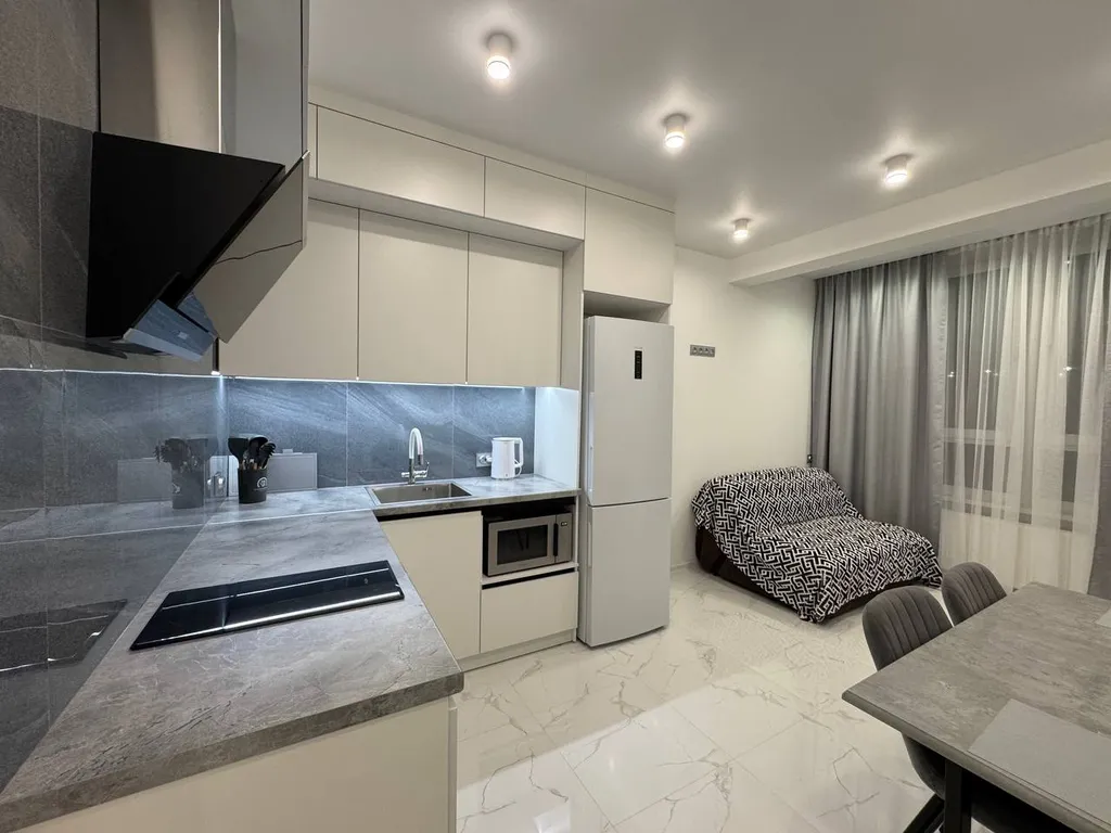 Квартира Квартира рядом с ТРЦ Меганом — Мирное