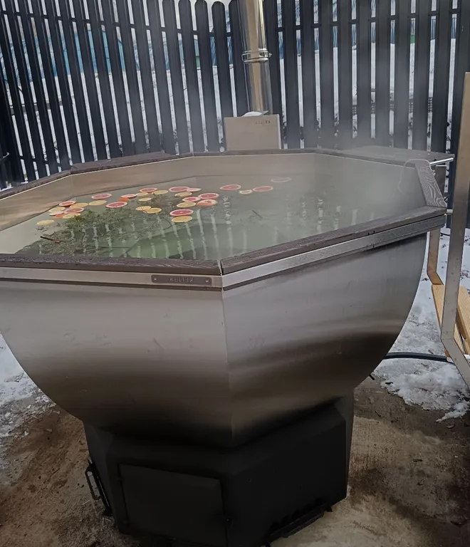 Гостевой дом в глэмпинге на берегу реки