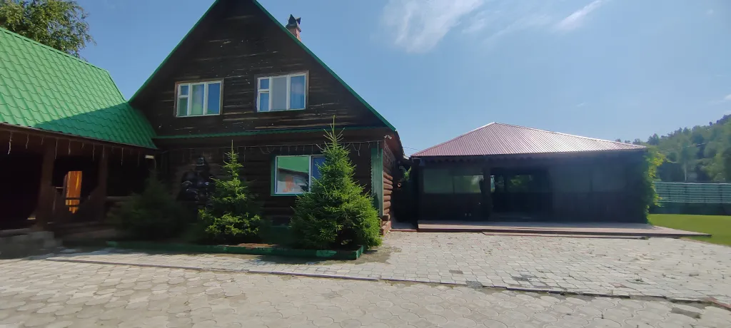 Коттедж возле горячих источников до 25 человек