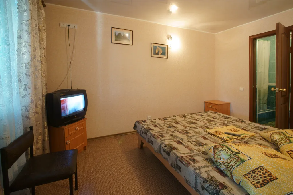 Квартира Двухместный номер с удобствами, балкон, кондиционер — аренда посуточно в Феодосия