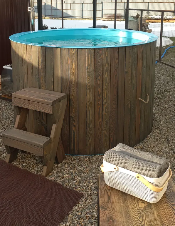 Гуамкаюг. Дом с купелью и видом на горы