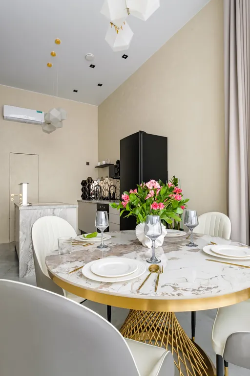 Пентхаус со спальней и ванной king-size