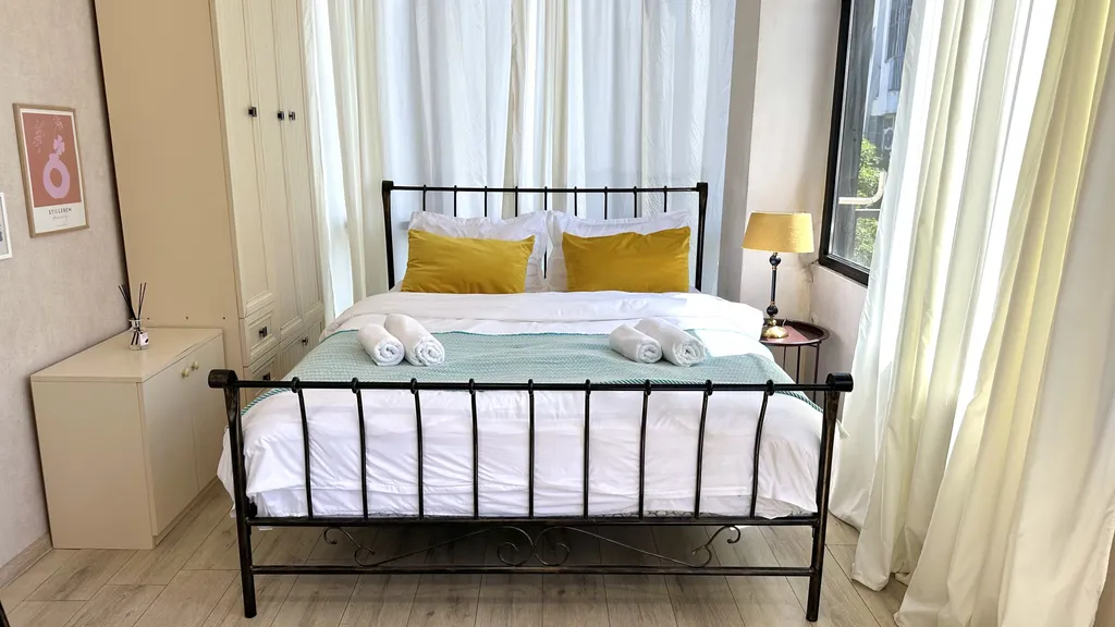 Cloudy Tbilisi Apartment