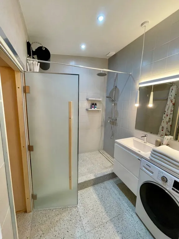 Новый домик с баней и камином