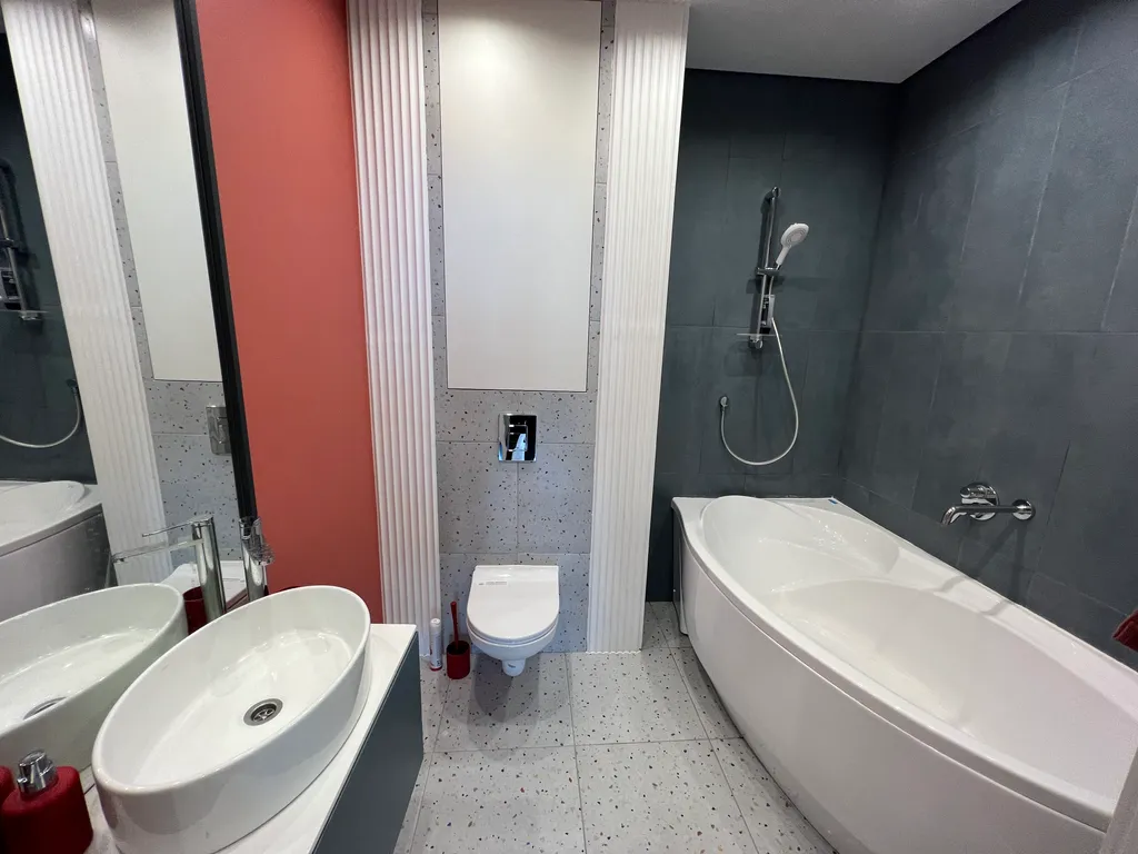 Дизайнерские элитные апартаменты в центре города