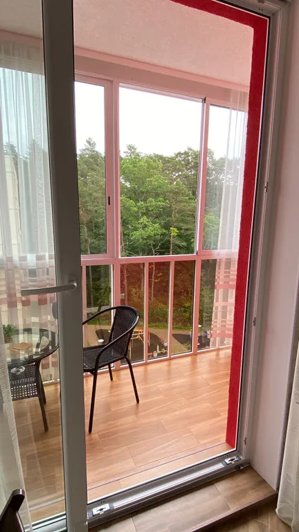 Апартаменты у озера тихое, с видом на лес