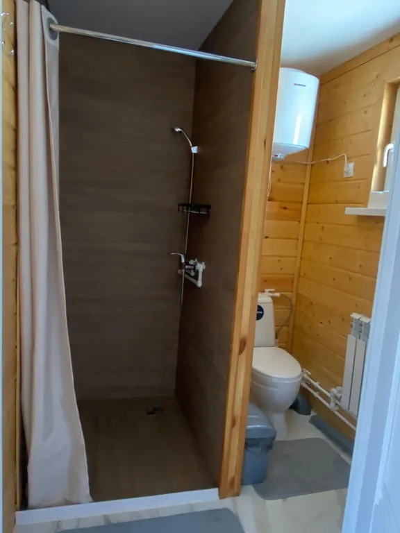 Тихий отдых возле леса с красивым видом на природу