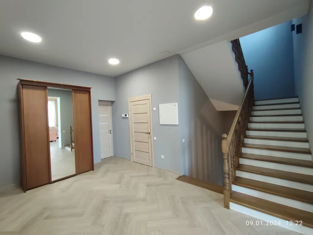 Добрый дом с баней и большим залом-камином