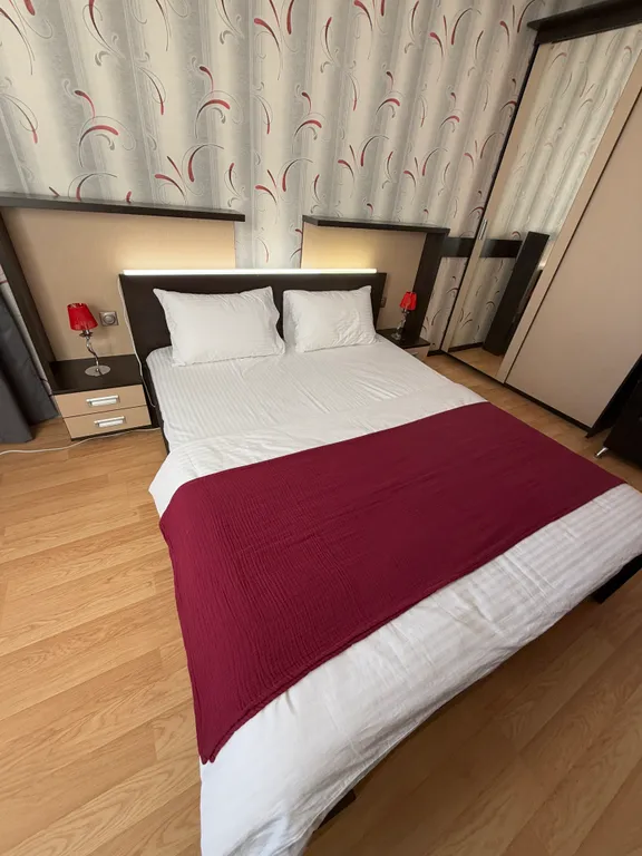 Тут хорошо на Сурикова