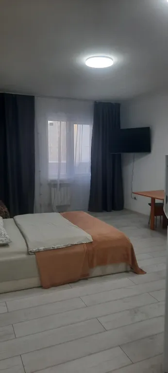 Квартира Современная студия в новом доме в центре города — аренда посуточно в Ленск