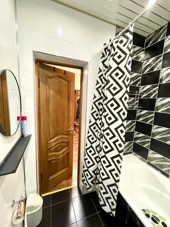 Квартира Просторная квартира в 5 минутах от моря с отдельным входом — Геленджик