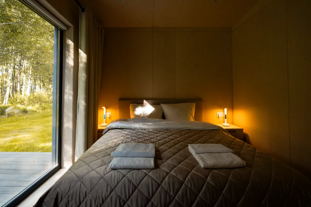 Мобильный дом с видом на озеро