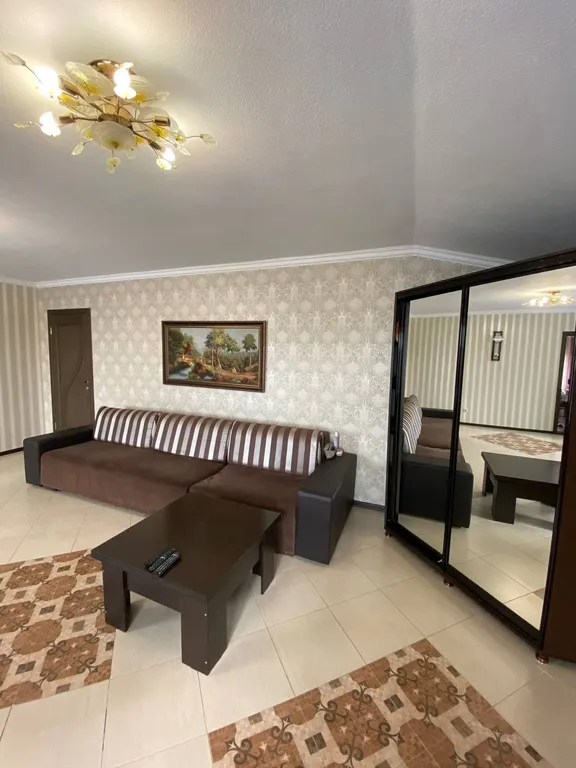 Квартира с бильярдом