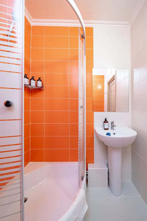 Апартаменты студия у метро, с кухней и панорамными окнами