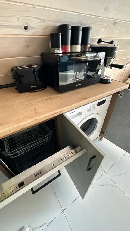 Уютный домик в стиле Афрейм с видом на горы