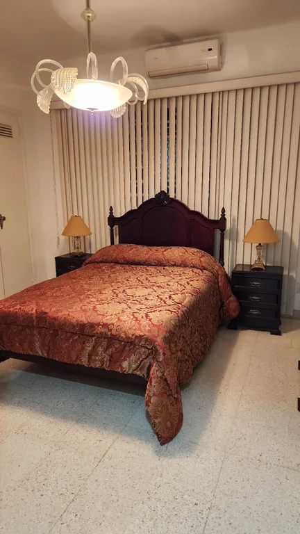 Весь этаж Делюкс с кондиционером и двуспальными кроватями