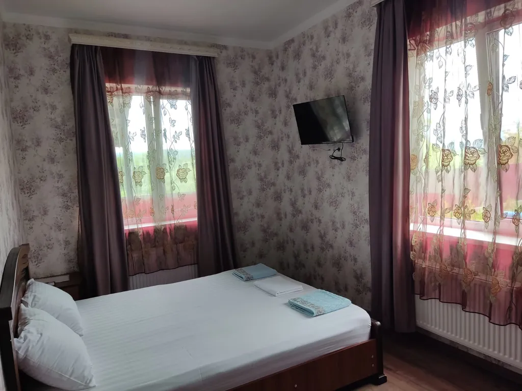 Коттедж с бассейном и баней Михайлов Двор