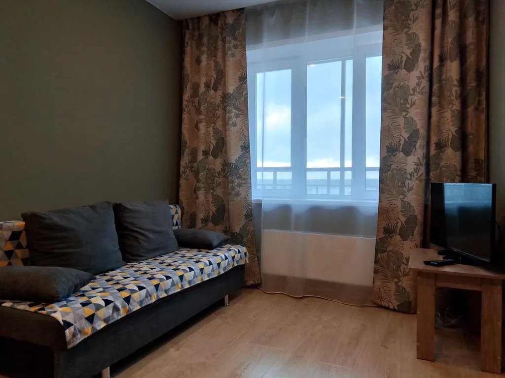 Квартира Уютная евро двушку около аэропорта Толмачево (им. Покрышкина)! — Обь