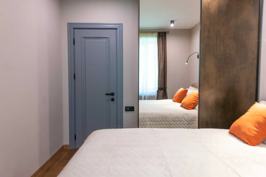 Central apartment with a swimming pool