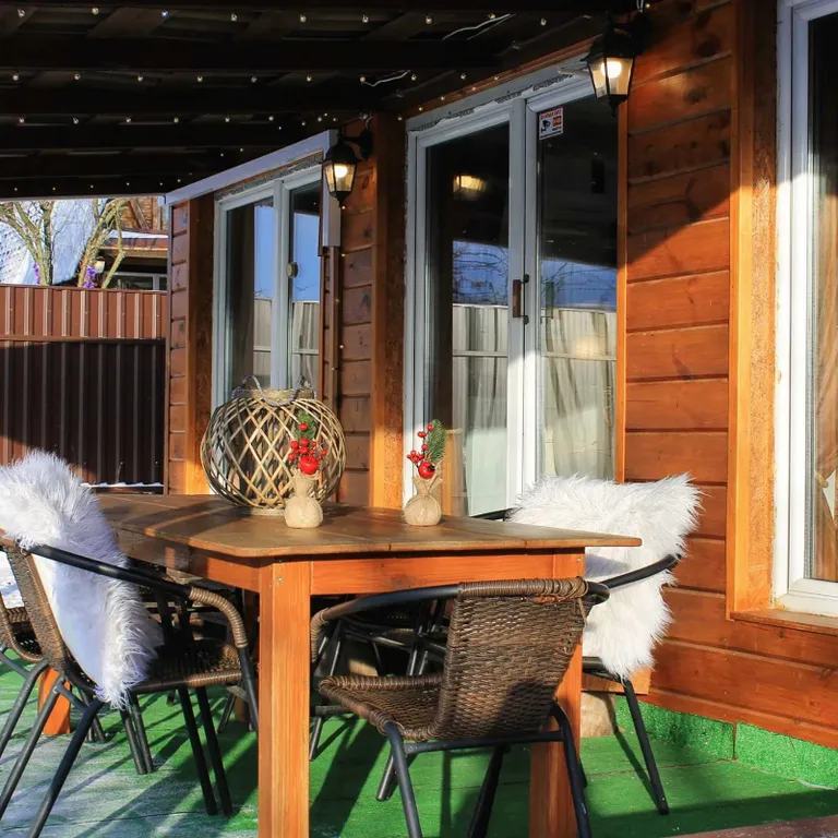 Шале с панорамным видом на Минское море