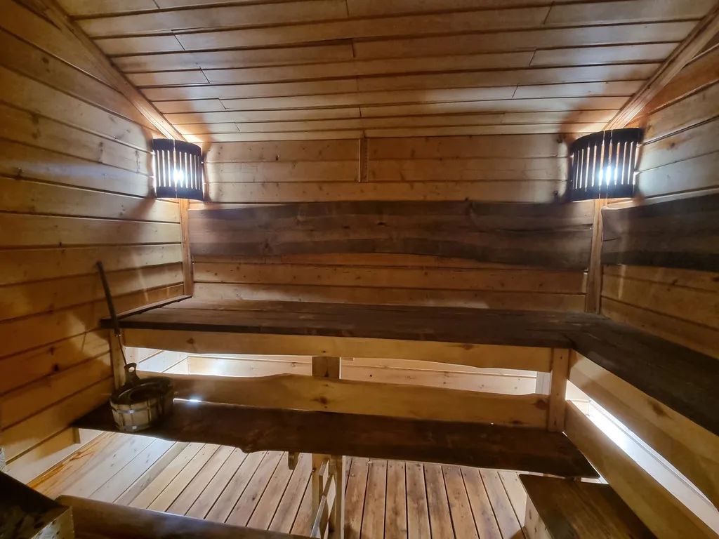 Коттедж с бассейном, баней, беседкой для больших компаний