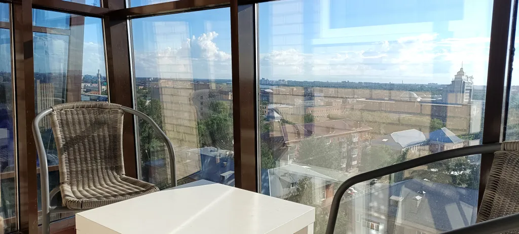 Студия с видом на реку